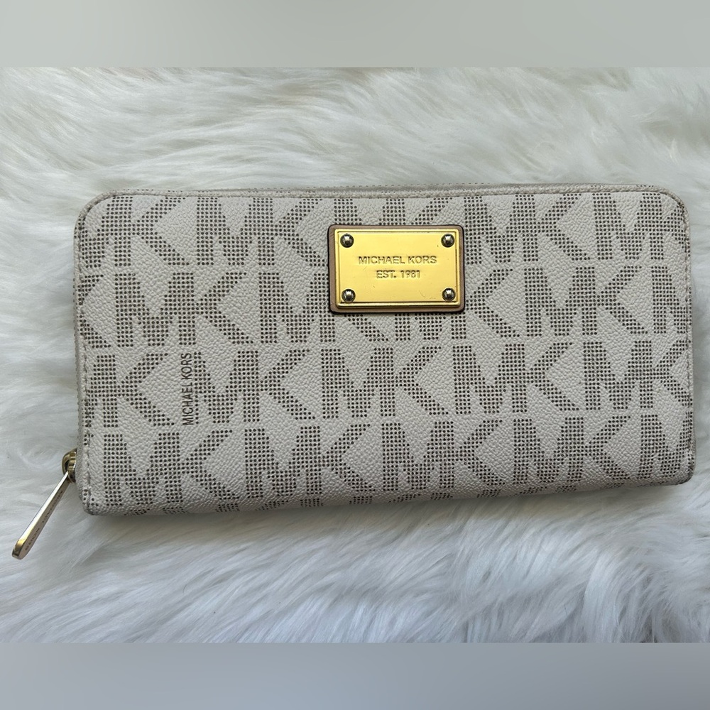 Michael Kors large wallet